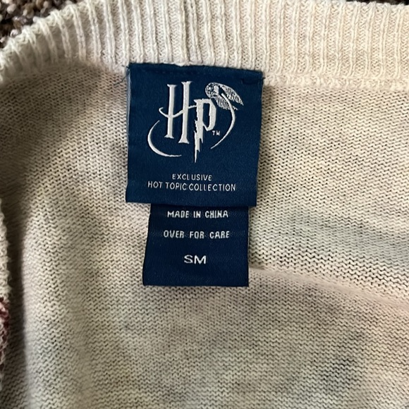 Harry Potter Maruader’s Map Cardigan - Picture 2 of 5